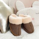 Slippers BEARPAW Loki Youth Hickory Caviar Kids 04LP2L614 - Image 7